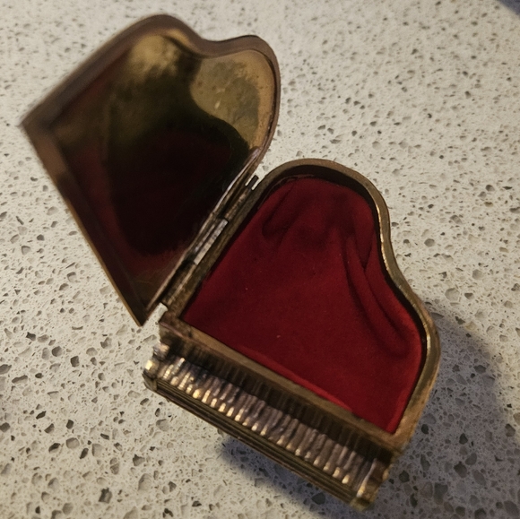 Vintage Style Piano Trinket Box - Picture 7 of 9